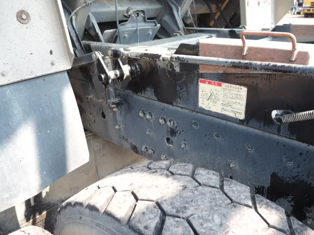 三菱 スーパーグレート QKG-FV60VX(6x4)の写真15