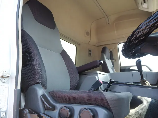 三菱 スーパーグレート QKG-FV60VX(6x4)の写真43