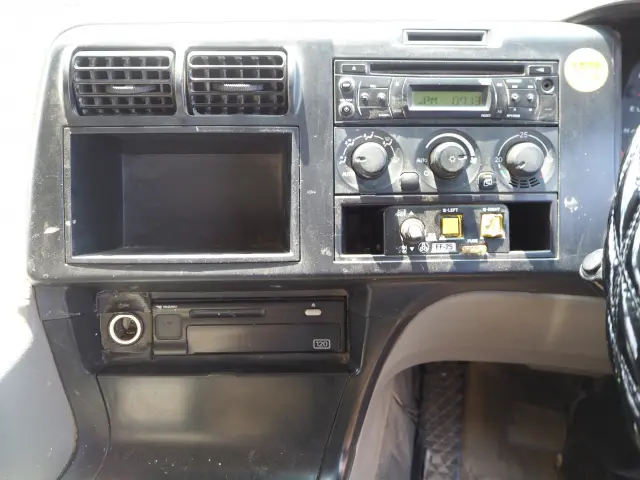 三菱 スーパーグレート QKG-FV60VX(6x4)の写真46