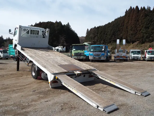 三菱 キャンター TPG-FEB90(2WD)の写真3