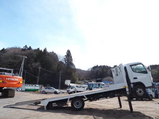 三菱 キャンター TPG-FEB90(2WD)の写真6