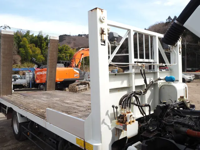 三菱 キャンター TPG-FEB90(2WD)の写真17