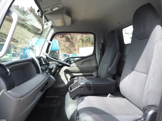 三菱 キャンター TPG-FEB90(2WD)の写真39