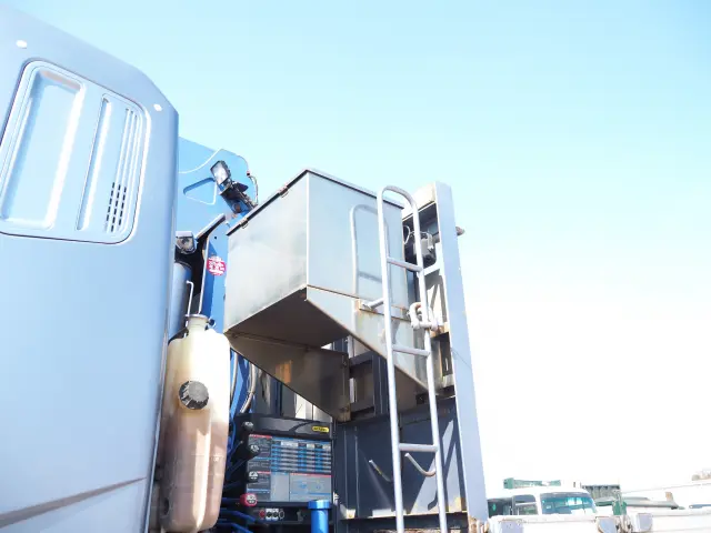 三菱 スーパーグレート QPG-FS60VZ(8x4)の写真16