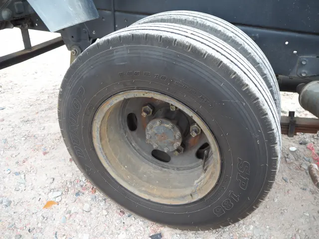 いすゞ エルフ KR-NKR81EN(2WD)の写真26