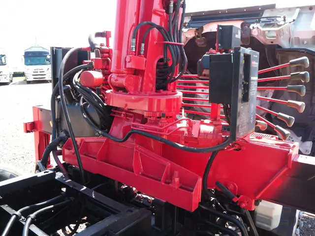 いすゞ エルフ KR-NKR81EN(2WD)の写真29