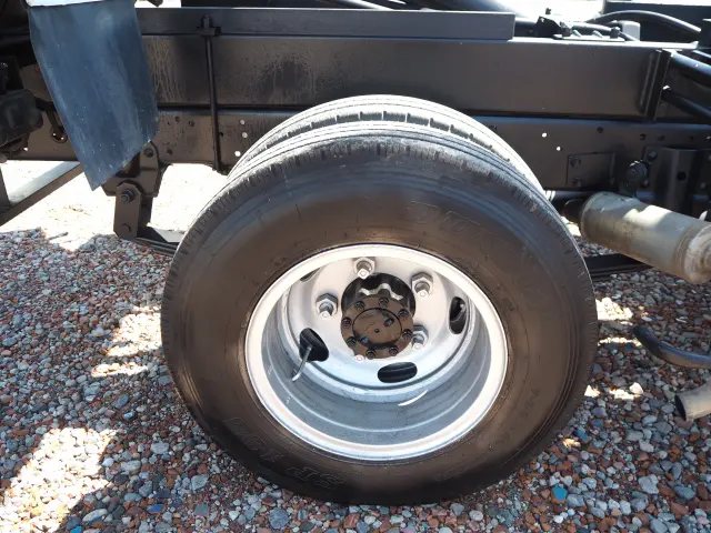 いすゞ エルフ KR-NKR81EN(2WD)の写真30