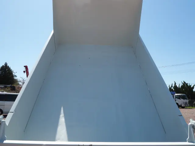 いすゞ エルフ KR-NKR81EN(2WD)の写真33