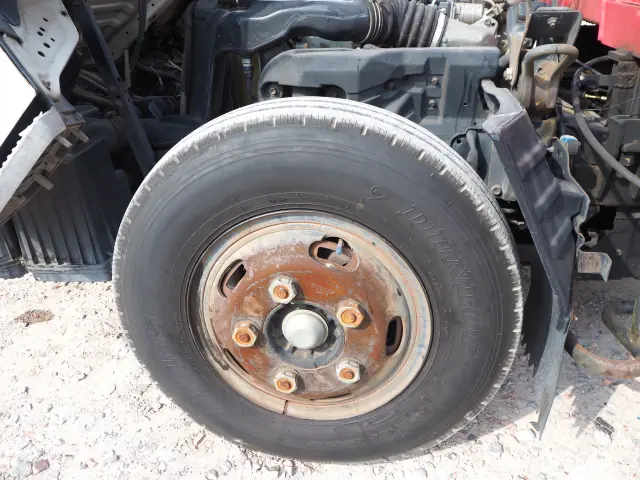 いすゞ エルフ KR-NKR81EN(2WD)の写真37