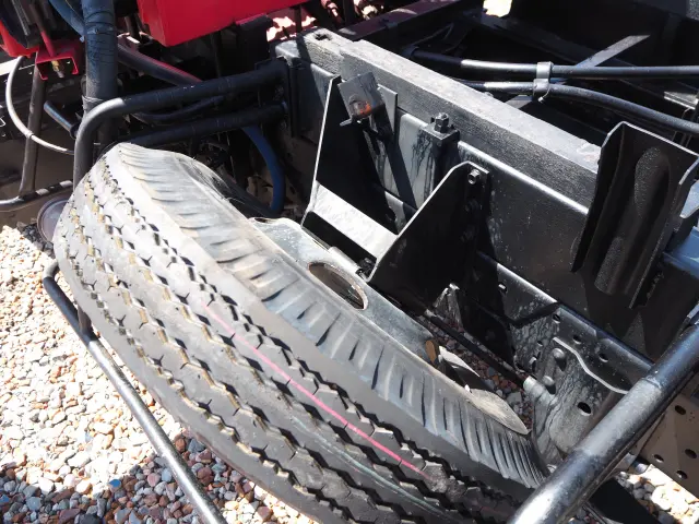 いすゞ エルフ KR-NKR81EN(2WD)の写真39