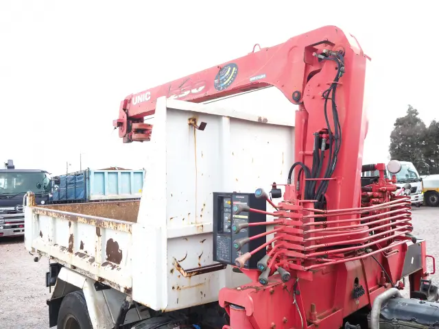 いすゞ エルフ KR-NKR81EN(2WD)の写真43