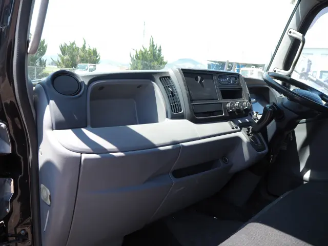 三菱 キャンター TKG-FBA20(2WD)の写真40