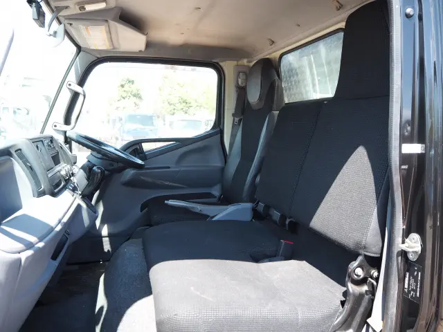 三菱 キャンター TKG-FBA20(2WD)の写真42