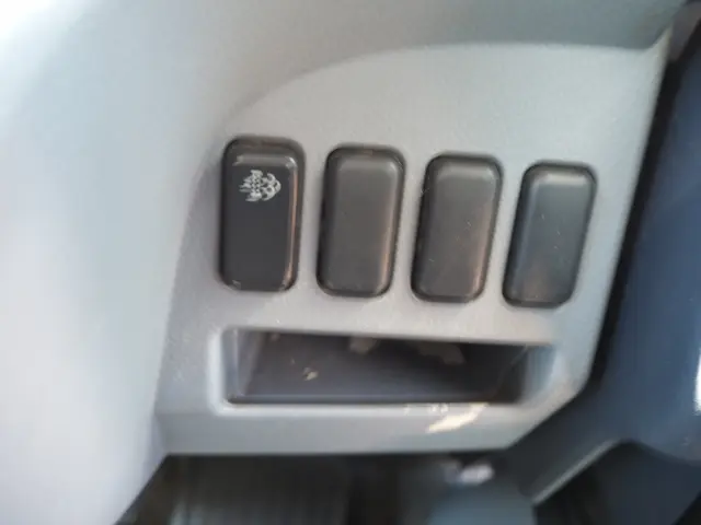 三菱 キャンター TKG-FBA20(2WD)の写真48