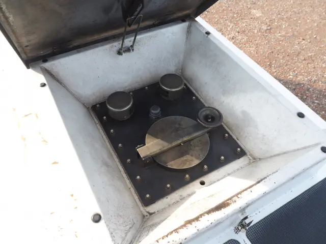 いすゞ エルフ PB-NKS81AN(4WD)の写真36