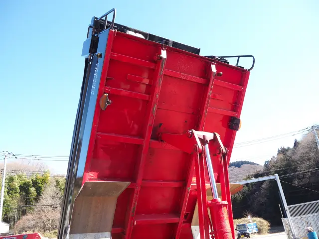 UD コンドル KL-PK26A(2WD)の写真13