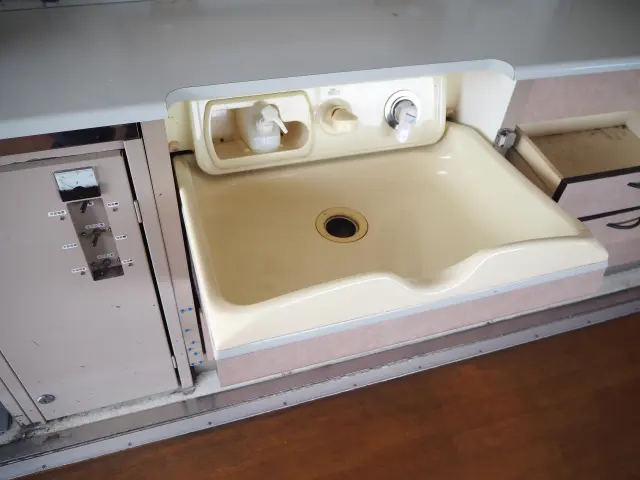 日野 デュトロ KK-XZU412M(2WD)の写真22