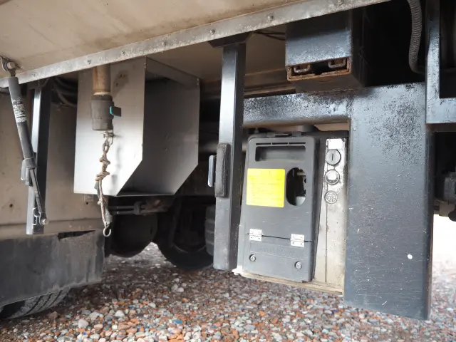 日野 デュトロ KK-XZU412M(2WD)の写真37