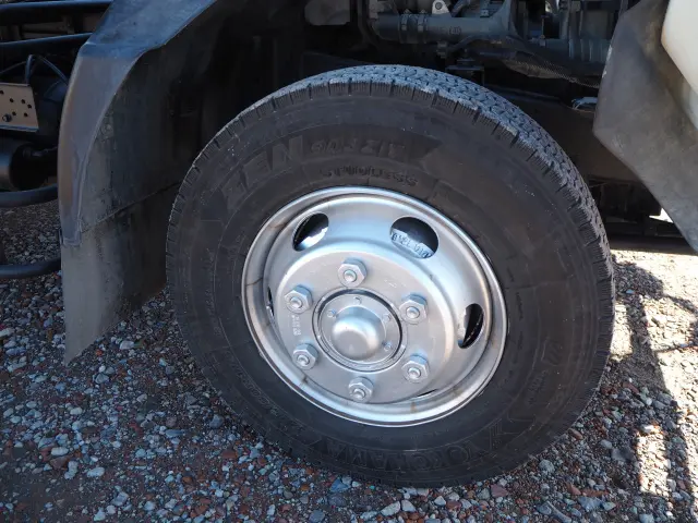 UD コンドル PB-MK36A(2WD)の写真11