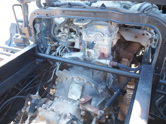 UD コンドル PB-MK36A(2WD)の写真24