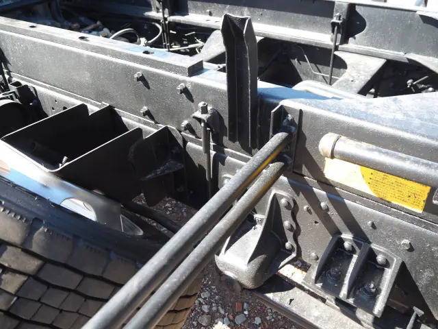 UD コンドル PB-MK36A(2WD)の写真37