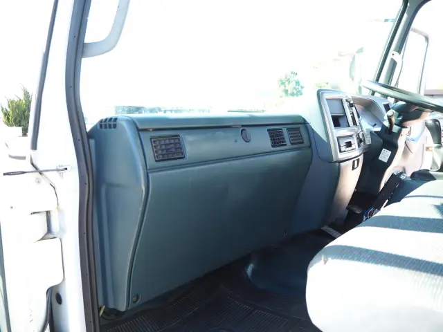 UD コンドル PB-MK36A(2WD)の写真44