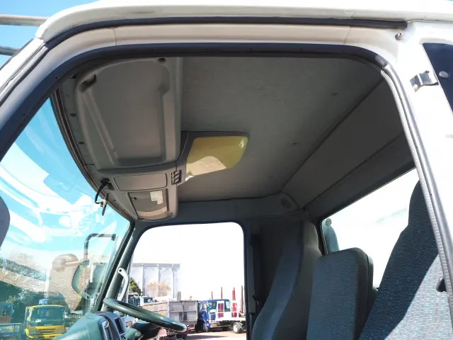 UD コンドル PB-MK36A(2WD)の写真45