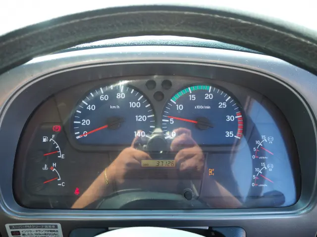 UD コンドル PB-MK36A(2WD)の写真50