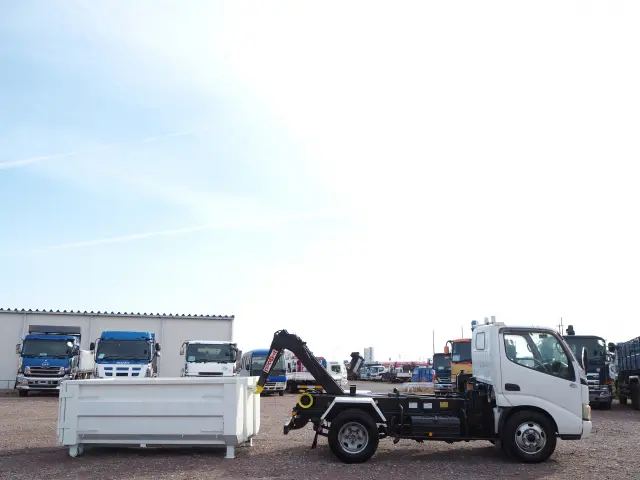 日野 デュトロ BDG-XZU304X(2WD)の写真6