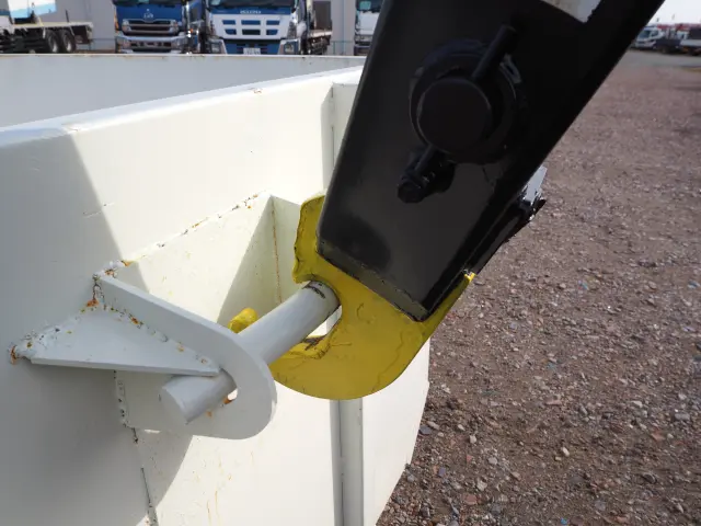 日野 デュトロ BDG-XZU304X(2WD)の写真9