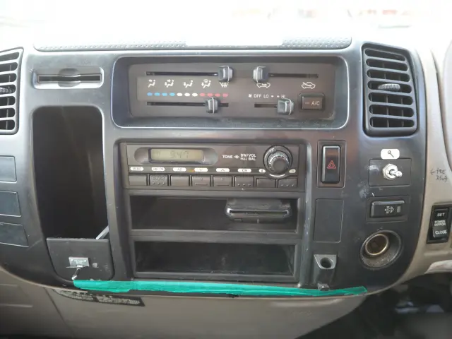 日野 デュトロ BDG-XZU304X(2WD)の写真47