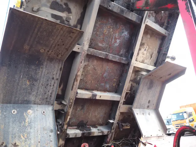 日野 レンジャー BDG-FE7JEWA(2WD)の写真13