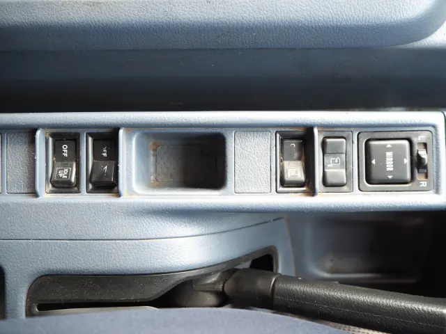 日野 レンジャー BDG-FE7JEWA(2WD)の写真47