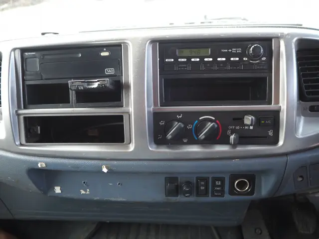 日野 レンジャー BDG-FE7JEWA(2WD)の写真48