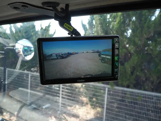 いすゞ ギガ PDG-CYM77P8(6x2)の写真48