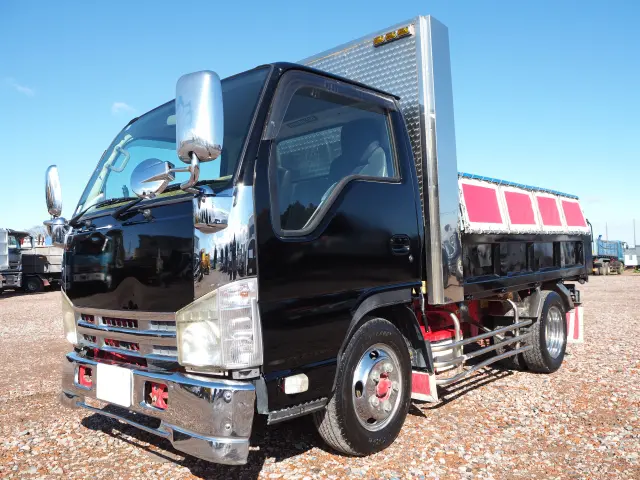 いすゞ エルフ SKG-NKR85AD(2WD)の写真1