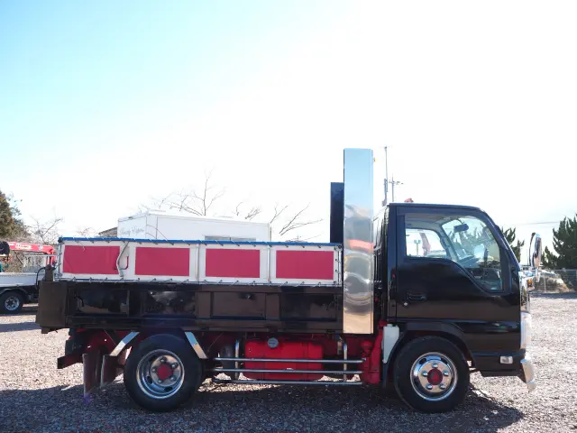 いすゞ エルフ SKG-NKR85AD(2WD)の写真6