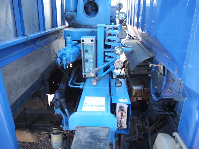 三菱 キャンター KK-FE83EEN(2WD)の写真13