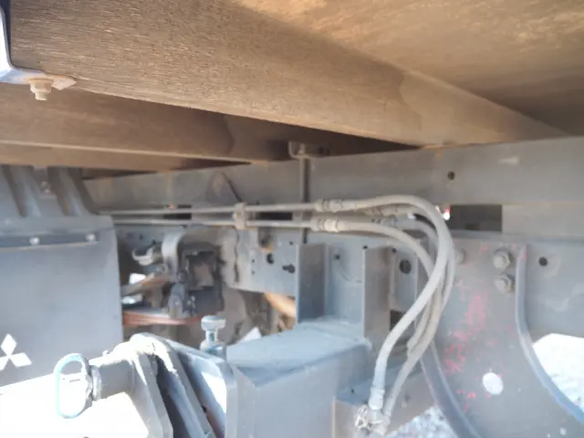 三菱 キャンター KK-FE83EEN(2WD)の写真32