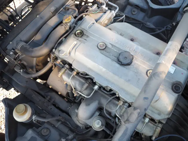 三菱 キャンター KK-FE83EEN(2WD)の写真40