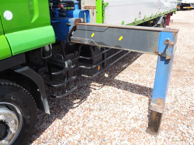 いすゞ フォワード LPG-FTR90S2(2WD)の写真13