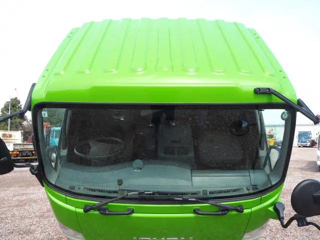 いすゞ フォワード LPG-FTR90S2(2WD)の写真16