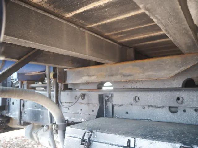 いすゞ フォワード LPG-FTR90S2(2WD)の写真35