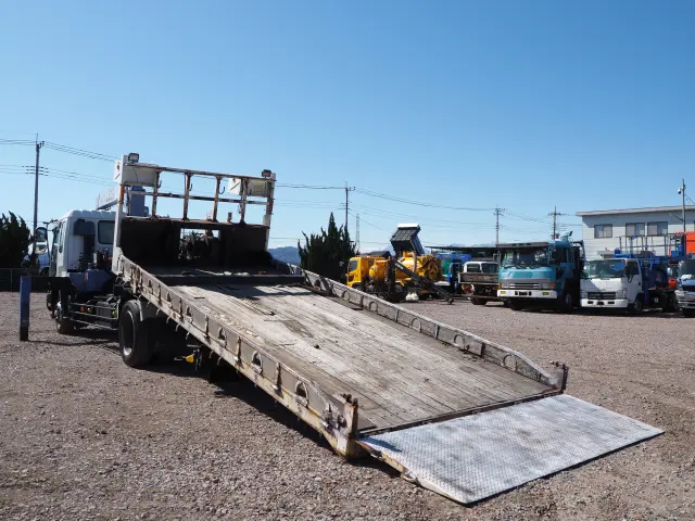 いすゞ フォワード PJ-FTR34L4(2WD)の写真3