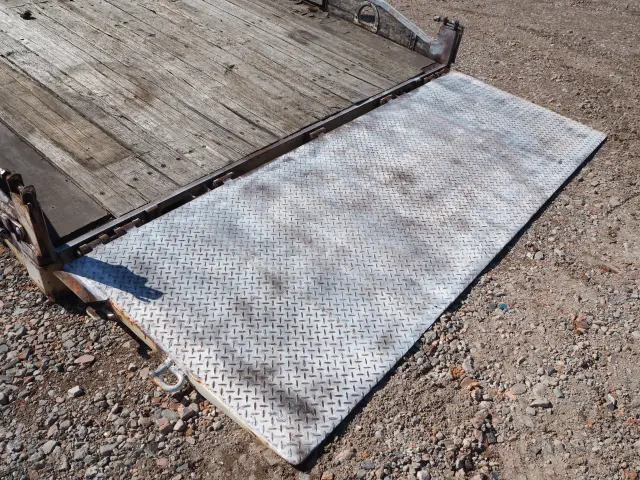 いすゞ フォワード PJ-FTR34L4(2WD)の写真30