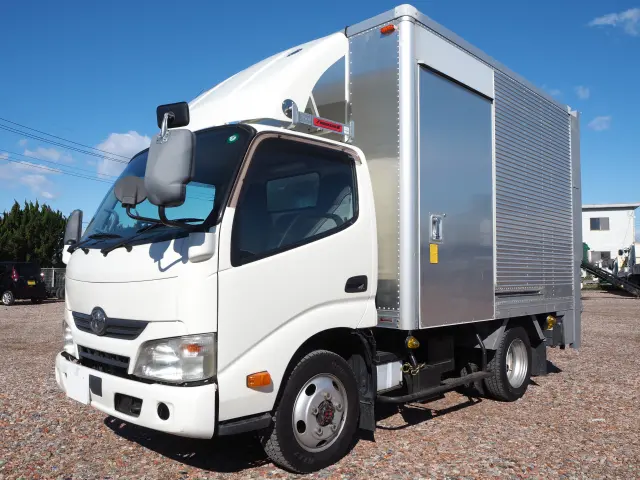トヨタ ダイナ TKG-XZU675(4WD)の写真1