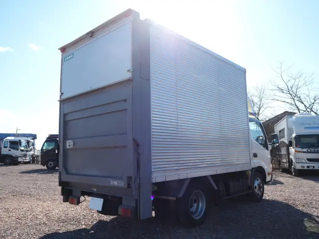 トヨタ ダイナ TKG-XZU675(4WD)の写真5