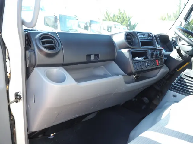 トヨタ ダイナ TKG-XZU675(4WD)の写真38