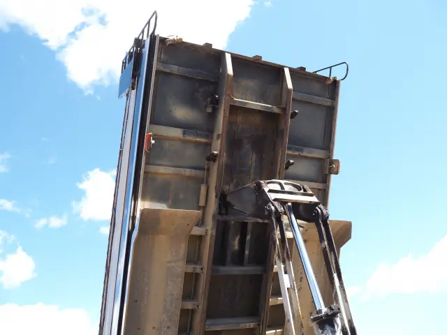 三菱 スーパーグレート QKG-FV50VX(6x4)の写真11