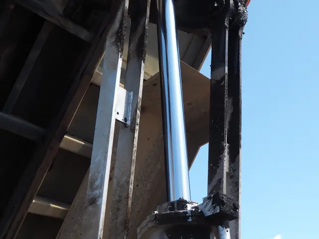 三菱 スーパーグレート QKG-FV50VX(6x4)の写真12